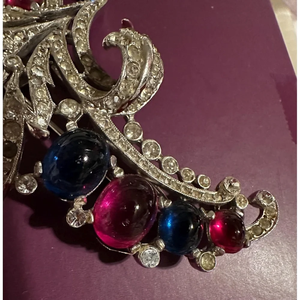 Trifari Fur Clip Silver Tone w/ Rhinestones, Red & Blue Cabochons‎